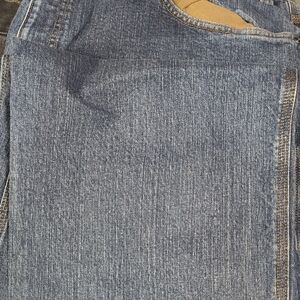 Duluth Trading Co Men's Straight Cut Jeans in Faded Blue with Tan Accents